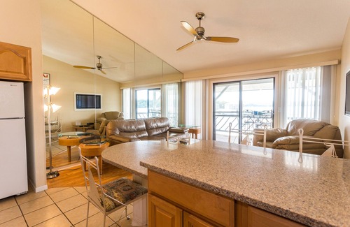 Osage Beach Condo | Discover Osage Beach: Prime Location Near Outlet Mall & Dining