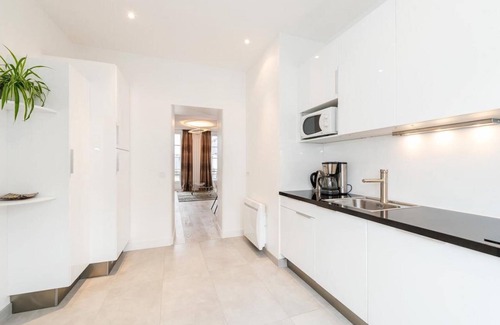 Bonne-Nouvelle Apartment | Prime Location: Heart of Paris, Montorgueil & Louvre Access