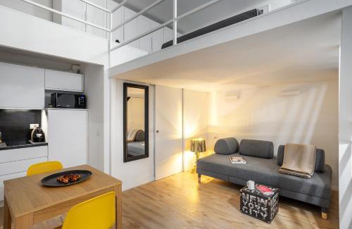 Zona Risorgimento Apartment | Experience Duomo-Porta Venezia Loft with WiFi & Netflix