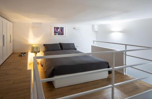 Zona Risorgimento Apartment | Experience Duomo-Porta Venezia Loft with WiFi & Netflix