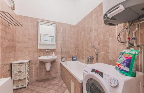 Nove Mesto House | Heart of Prague Lodgings 6