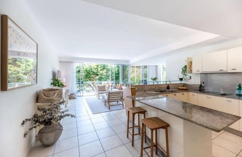 Sunshine Beach Apartment | Sunny Oasis: 2BR Apartment with Pool & Garden Retreat