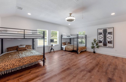 Austin House | Relaxing Getaway in Heart of Texas with Heated Pool & Spa
