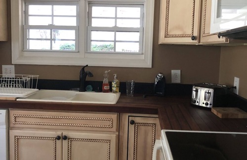 Shellman Bluff House | Unwind at Heart of the Bluff in Shellman Bluff Village