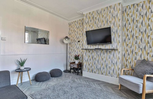Sheffield House | Central Haven: Direct Access to City Centre & Breakfast