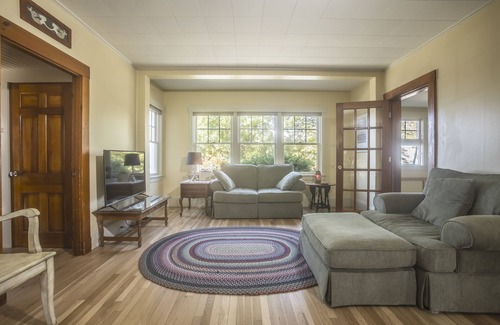 Woods Hole Hotel | Discover Woods Hole: Family-Friendly Stay in the Village