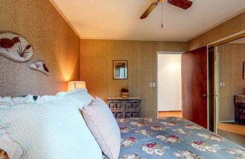 Groveland House | Pet-Friendly Retreat: Heart's Desire on the Lake Awaits