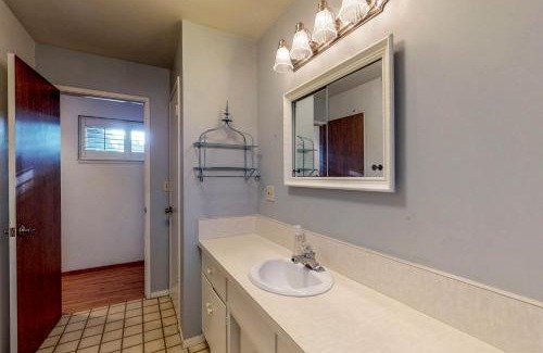 Groveland House | Pet-Friendly Retreat: Heart's Desire on the Lake Awaits