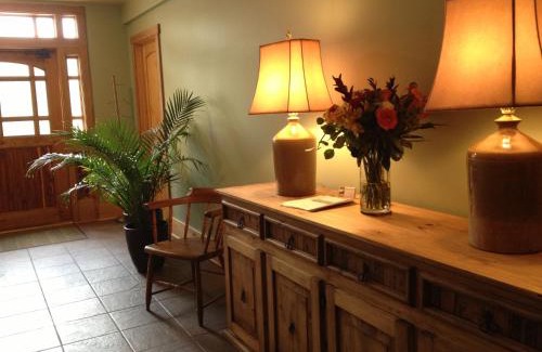 Lexington House | Family-Friendly Heartstone Country Retreat with Top Ratings