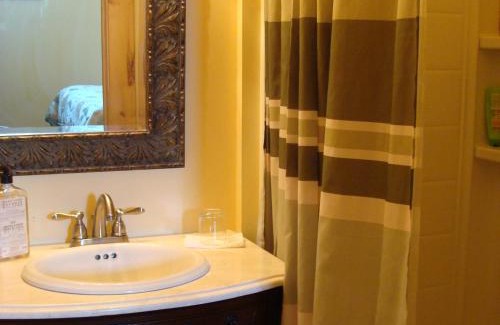 Lexington House | Family-Friendly Heartstone Country Retreat with Top Ratings