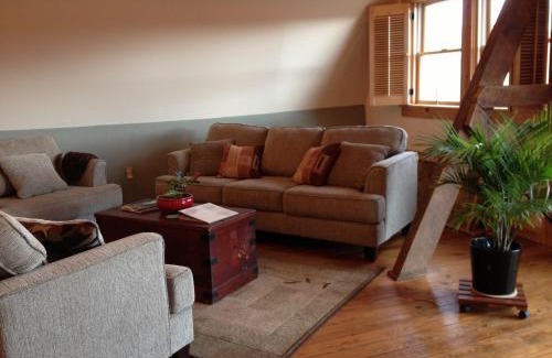 Lexington House | Family-Friendly Heartstone Country Retreat with Top Ratings