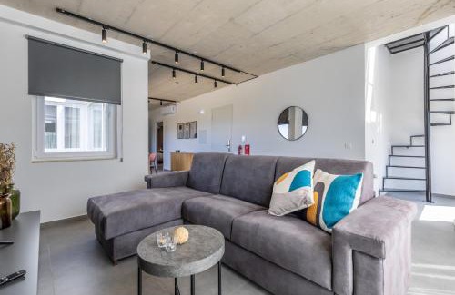 St. Andrew's Apartment | Seaside Penthouse with Spa Retreat in Pembroke St Julians