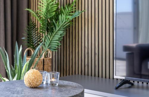 St. Andrew's Apartment | Seaside Penthouse with Spa Retreat in Pembroke St Julians