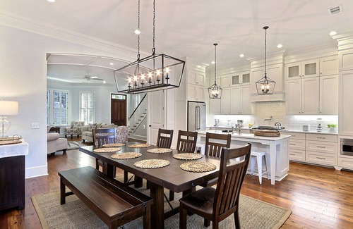 Old West Broad Neighborhood House | Indulge in Heated Pool Access & Spa | Guest Rated: 9.8