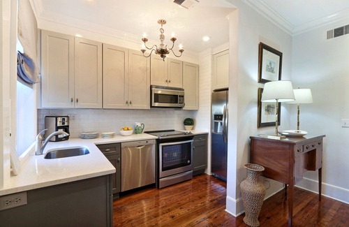 Historic Downtown Savannah Apartment | Indulge in Heated Pool Access & Top-Rated Hospitality