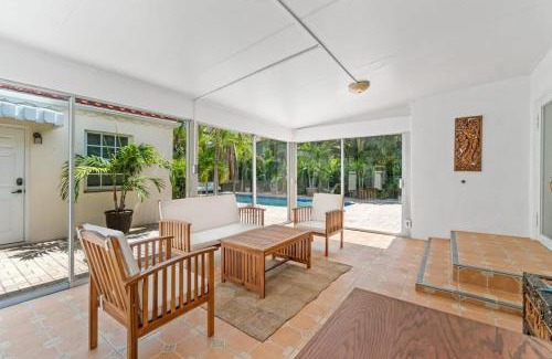Northwood Shores House | Relaxing Beachside Retreat at Miramar Villa by RoveTravel