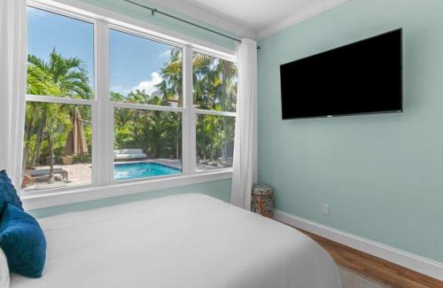 Northwood Shores House | Relaxing Beachside Retreat at Miramar Villa by RoveTravel