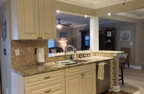 Sarasota House | Relaxing Pool Home Steps from Siesta Key Beach Oasis