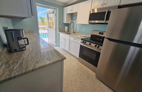 Englewood House | Discover a Unique Oasis on Manasota Key with Heated Pool