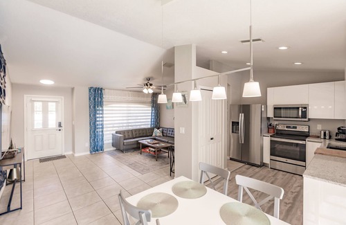 North Port Villa | Inviting Solar Heated Pool Retreat with Ocean Views