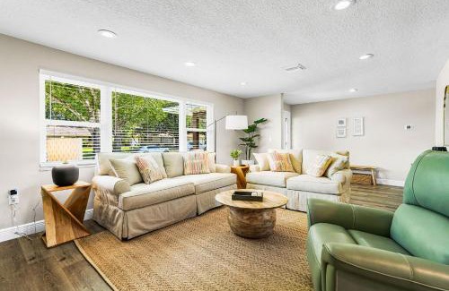 Clearwater House | Relax at Clearwater & Dunedin: Heated Pool and Hot Tub