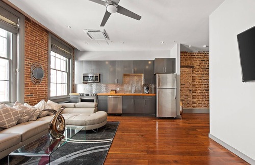Central Business District Condo | Elegant 3BR Retreat Near French Quarter with Pool & Spa