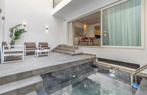 St. Andrew's Apartment | Heated Pool Retreat in Pembroke St Julians - Family Friendly
