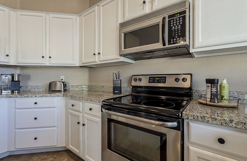 Gilbert House | Private Heated Pool Retreat, King Bed Near Downtown Gilbert