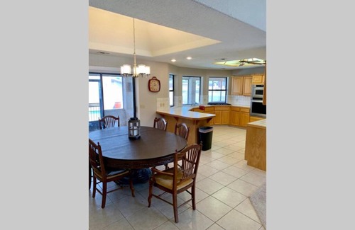 Lake Havasu City House | Discover a Family Haven with Heated Pool Near the Lake