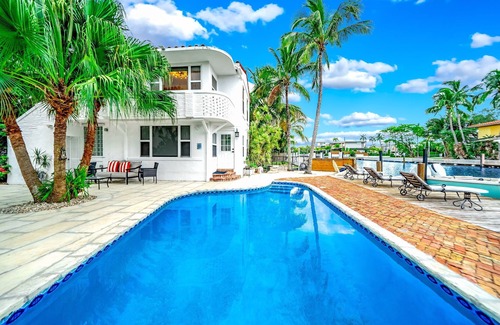 Seven Isles House | Heated Pool & Waterfront! Las Olas+Walk To Beach!