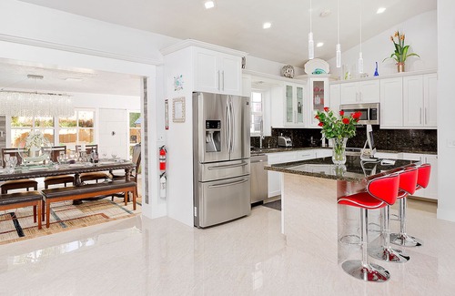 Boynton Beach House | Relaxing Getaway: Heated Pool & Jacuzzi, 9 Mins to Beach