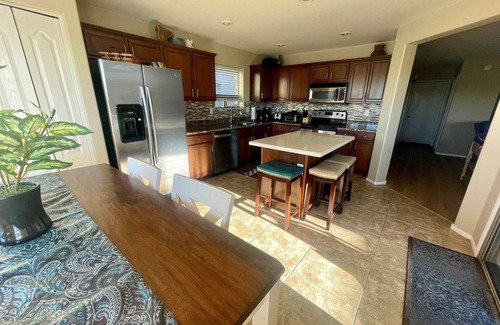 Copper Basin House | Relax in a Heated Private Pool with Ocean View Bliss!