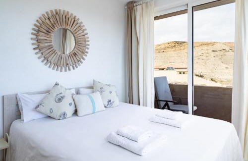 Arenas del Mar House | Enchanting Beachfront Escape with Ocean Views & Family Comfort