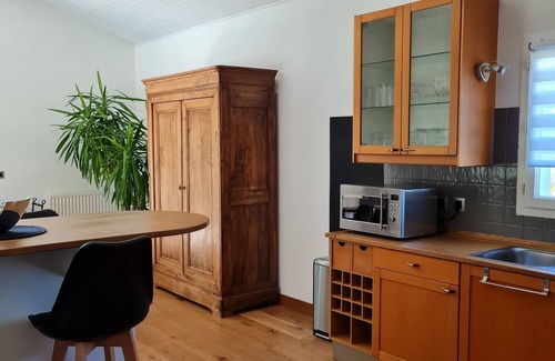 Biganos Villa | Prime Location: 4* Meublé de Tourisme with Heated Pool