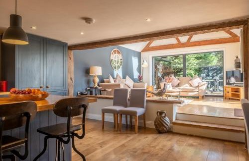 East Dereham House | Discover Comfort at Heath Cottage for Your Next Getaway