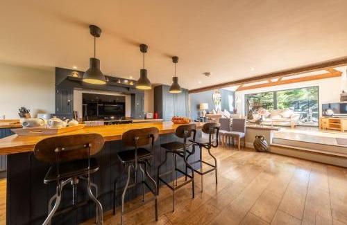 East Dereham House | Discover Comfort at Heath Cottage for Your Next Getaway