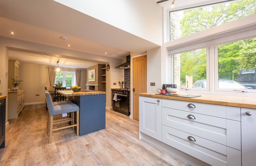 Holt House | Exceptional Heathcot in High Kelling, Norfolk with Ocean View