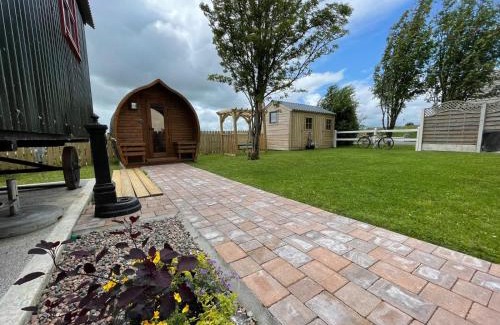 Knock House | Child-Friendly Retreat: Heather Cottage and Shepherds Hut