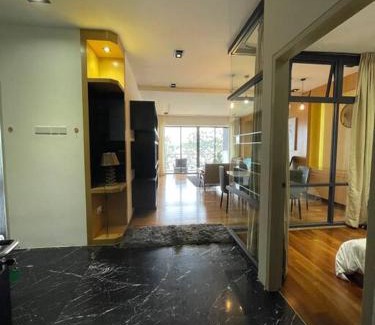Likas Apartment | Oceanfront Bliss: Heaven in the City Beach Condo