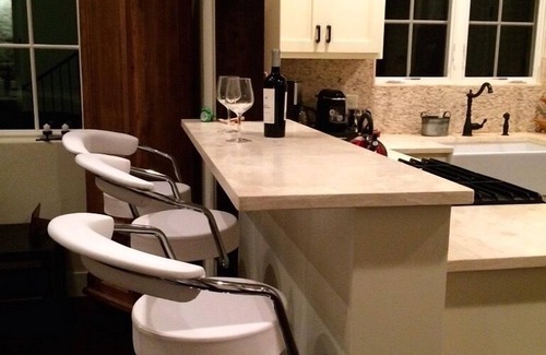Dripping Springs House | Tranquil Escape at Monticello Cottage - Rated 10/10