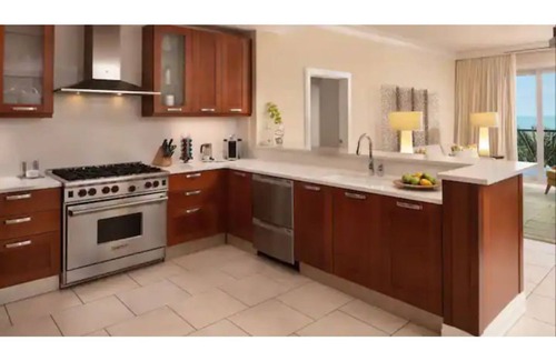 Siesta Key Hotel | Paradise Awaits at Siesta Key Beach Retreat with Ocean Views