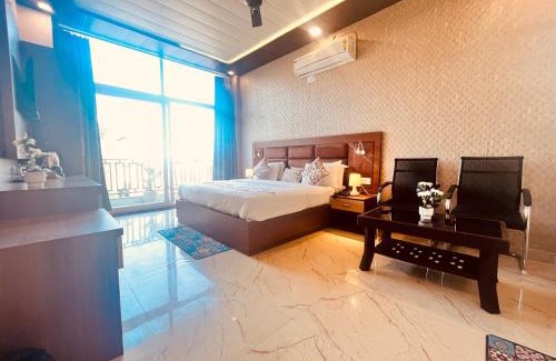 Dumka Hotel | Heaven Resort Ayodhya