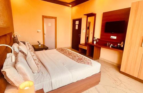 Dumka Hotel | Heaven Resort Ayodhya