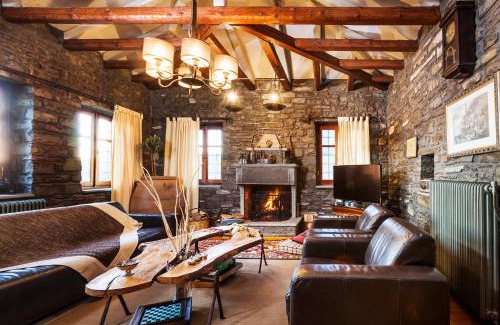 Kipoi Villa | Experience Heaven's View Kipoi: Pet-Friendly Retreat