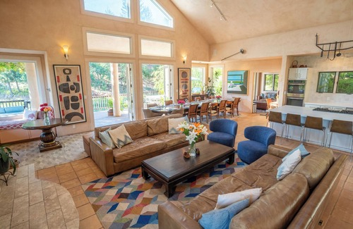 Pope Valley House | Indulgent Wine Country Estate with Private Pool & Spa