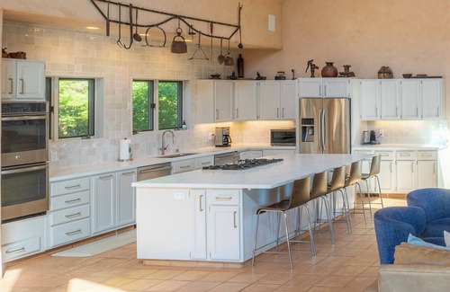 Pope Valley House | Indulgent Wine Country Estate with Private Pool & Spa