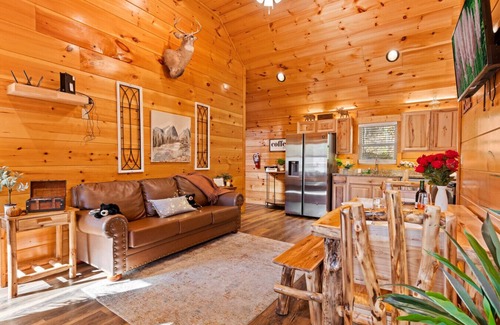 Sevierville Cabin | Ultimate Relaxation at Heavenly Bliss By Ghosal Lodging