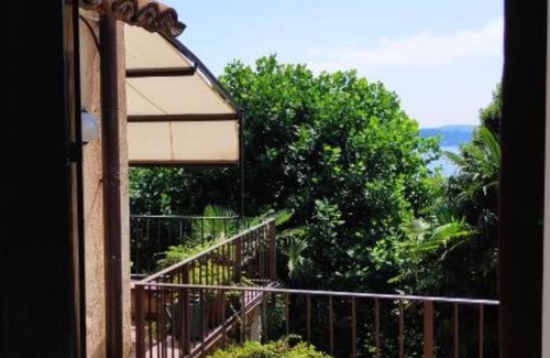Belgirate Apartment | Heavenly Holiday Home lake view and pool