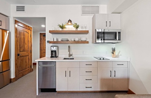 Tamarack Apartment | Experience Heavenly Pine at Tamarack Resort for Families