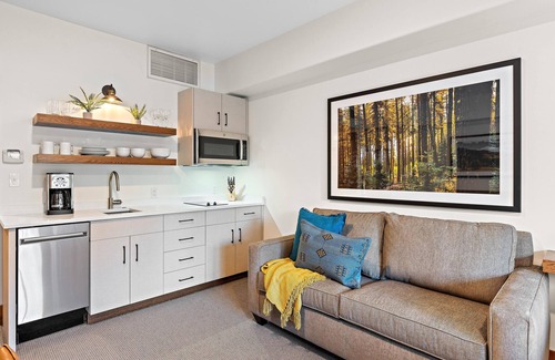 Tamarack Apartment | Experience Heavenly Pine at Tamarack Resort for Families